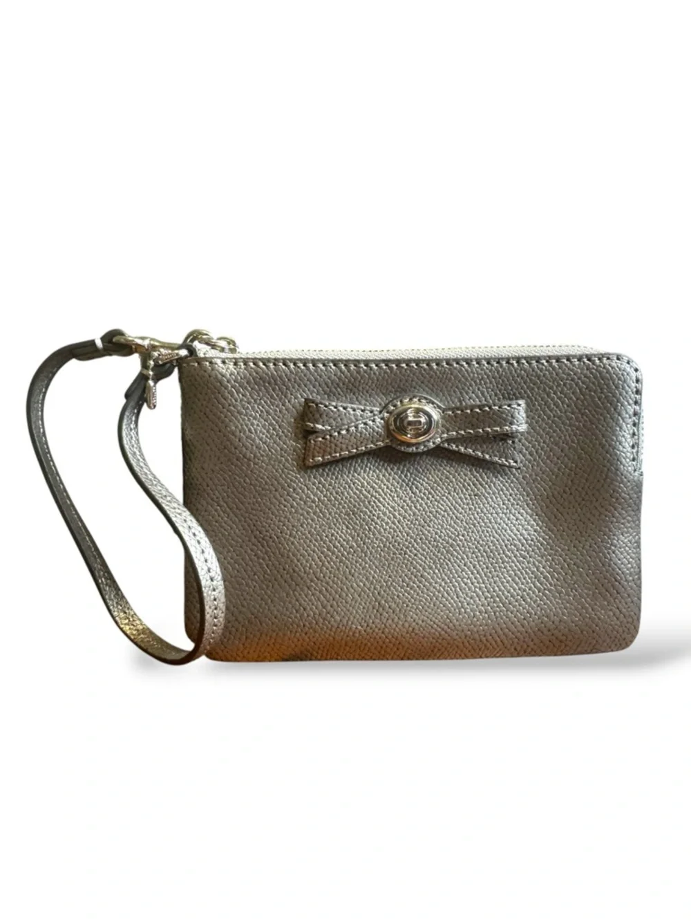 Coach Gunmetal Metallic Silver Wristlet Clutch Turnlock Bow Hangtag